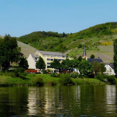 Vegan Hotel Und Restaurants Nicolay 1881 Zeltingen-Rachtig Exteriér fotografie