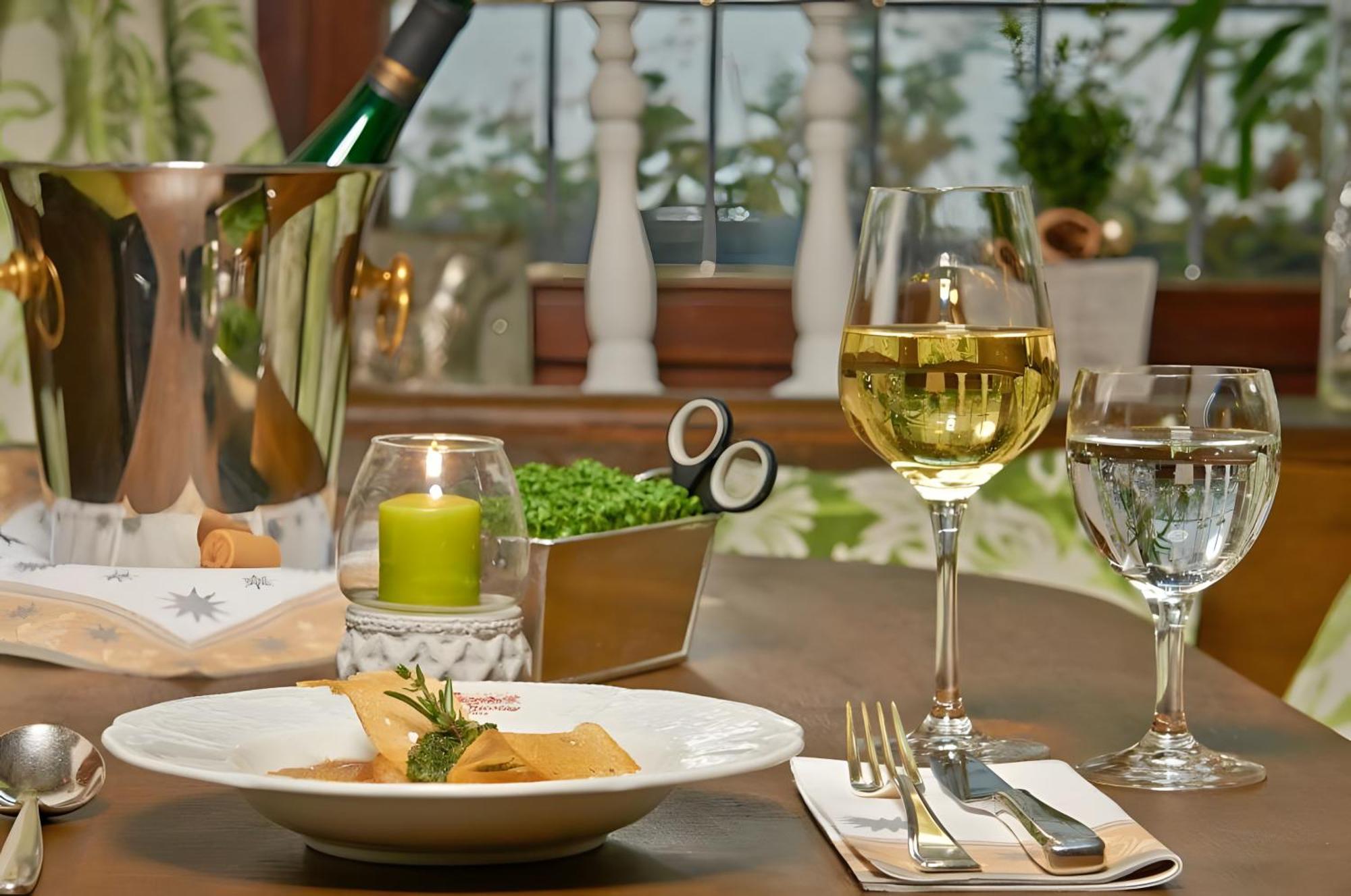 Vegan Hotel Und Restaurants Nicolay 1881 Zeltingen-Rachtig Exteriér fotografie