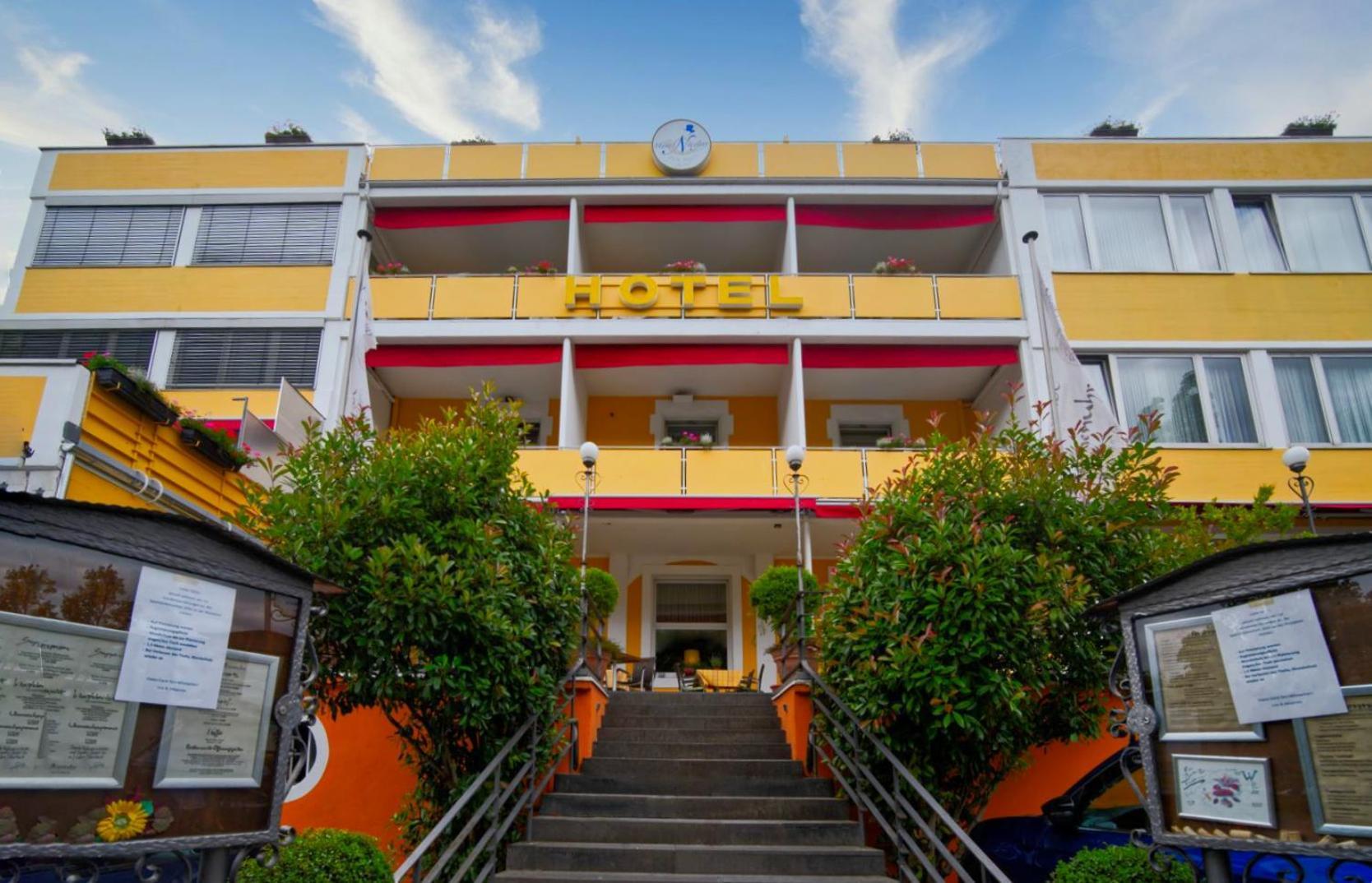 Vegan Hotel Und Restaurants Nicolay 1881 Zeltingen-Rachtig Exteriér fotografie